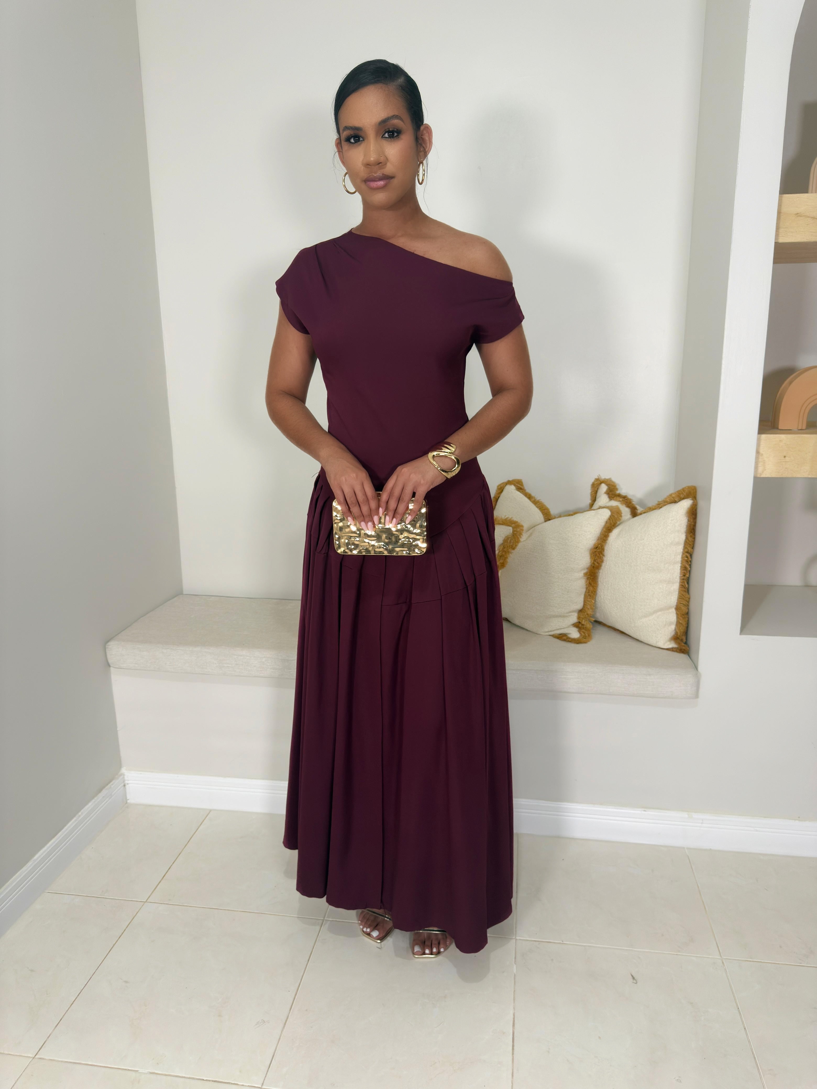 Bonnie Pleated Maxi Dress/ Burgundy